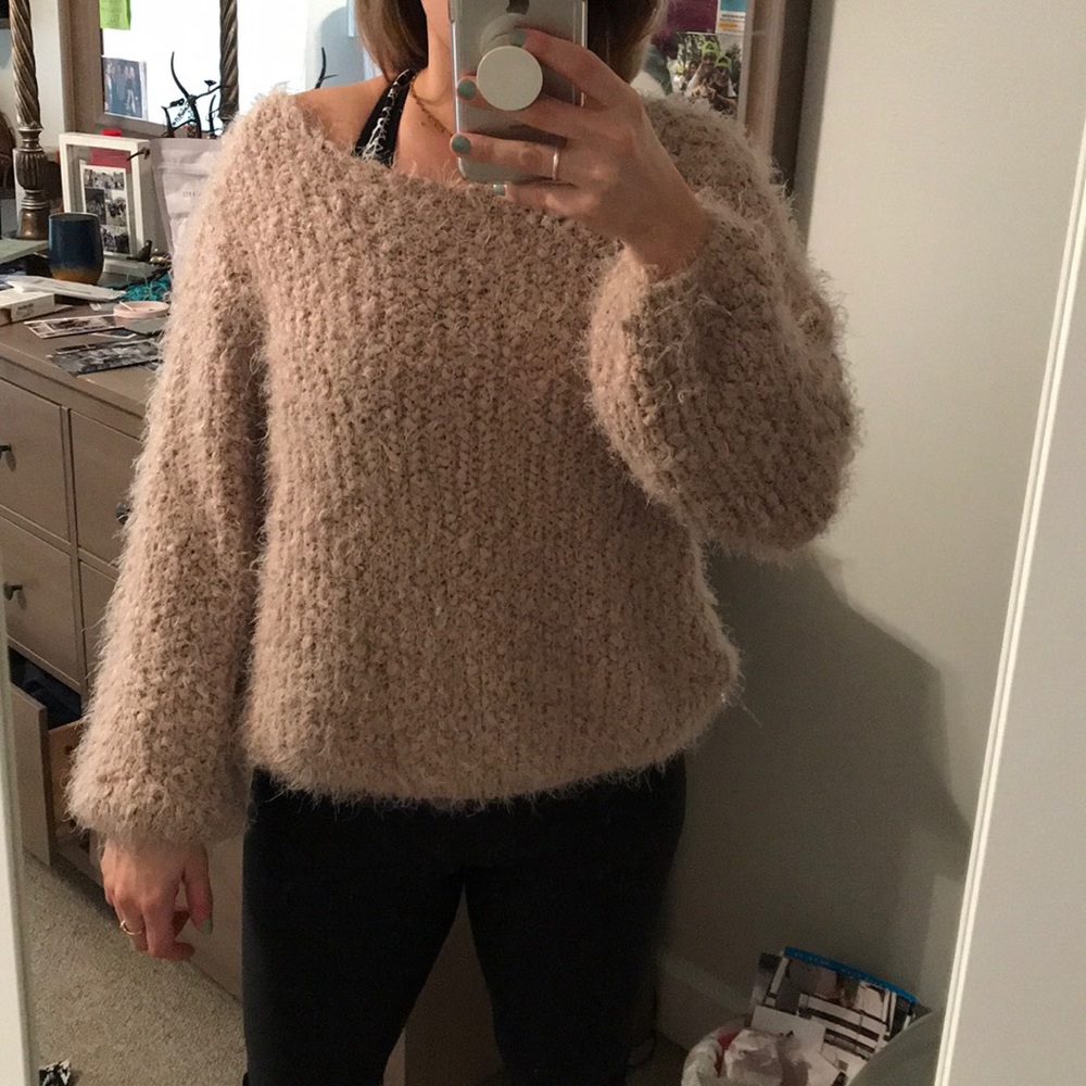 POL light pink sweater. Size medium. Worn once.